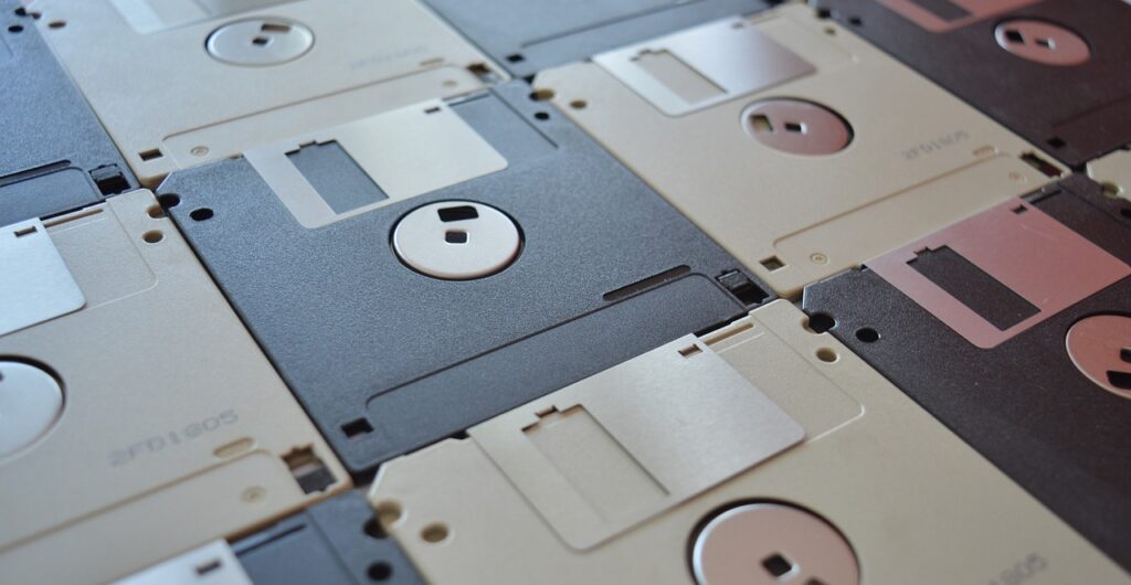 floppy disks, ancient, disk-5150361.jpg